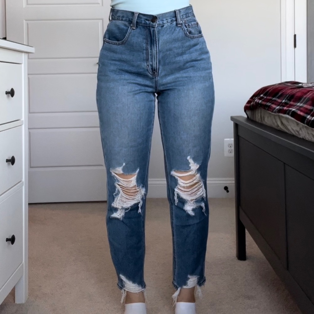 American Eagle Mom Jean size 8 Regular